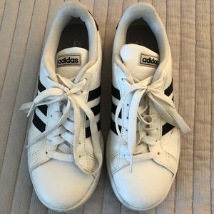 ❤️SOLD❤️ Adidas Sneakers